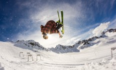 九游体育APP-萨内存在感拉满，土耳其对阵波兰，一场个人表演与团队意志的较量