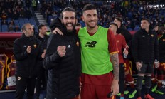 九游体育APP-夏特尔队连续不败，球队氛围良好