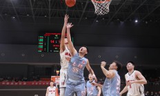 九游娱乐官方-包含篮球比赛现场粉丝饱受热情感染的词条