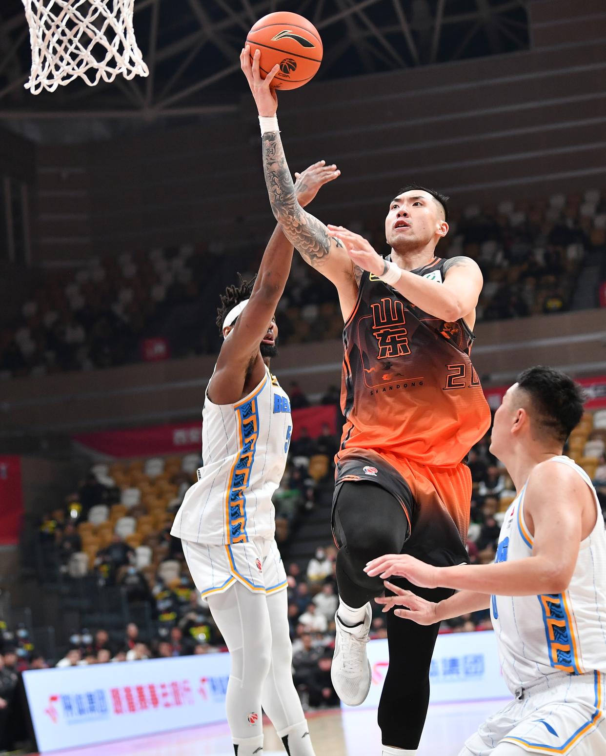 广东男篮再战北京队，黑马能否突围