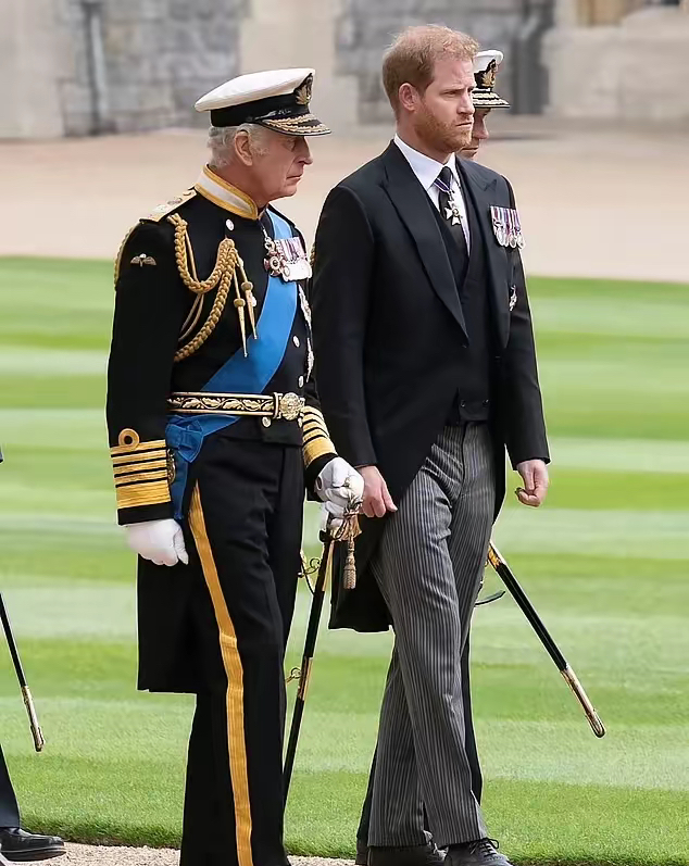 切尔西强势英格兰，格纳布里完成帽子戏法的简单介绍