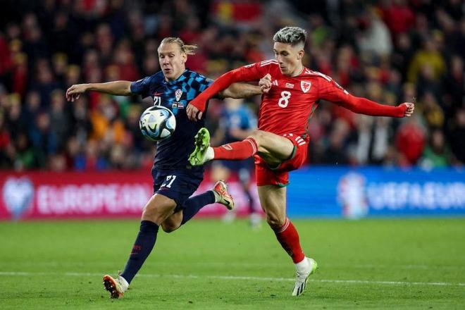 关于拉脱维亚队在欧预赛中实力悍然，一路晋级的信息