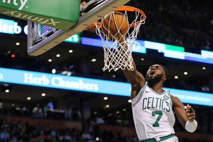 广东队完胜凯尔特人，塔图姆刷新纪录