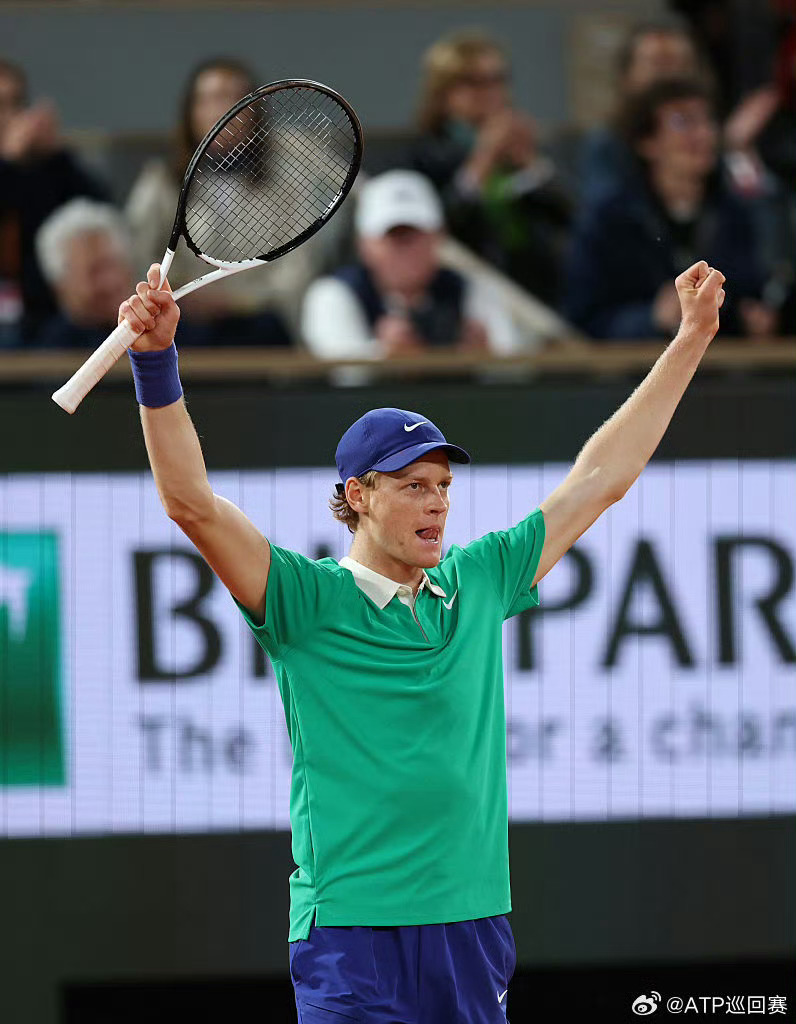 拉沃尔杯逆转法网，辛纳扛起全队