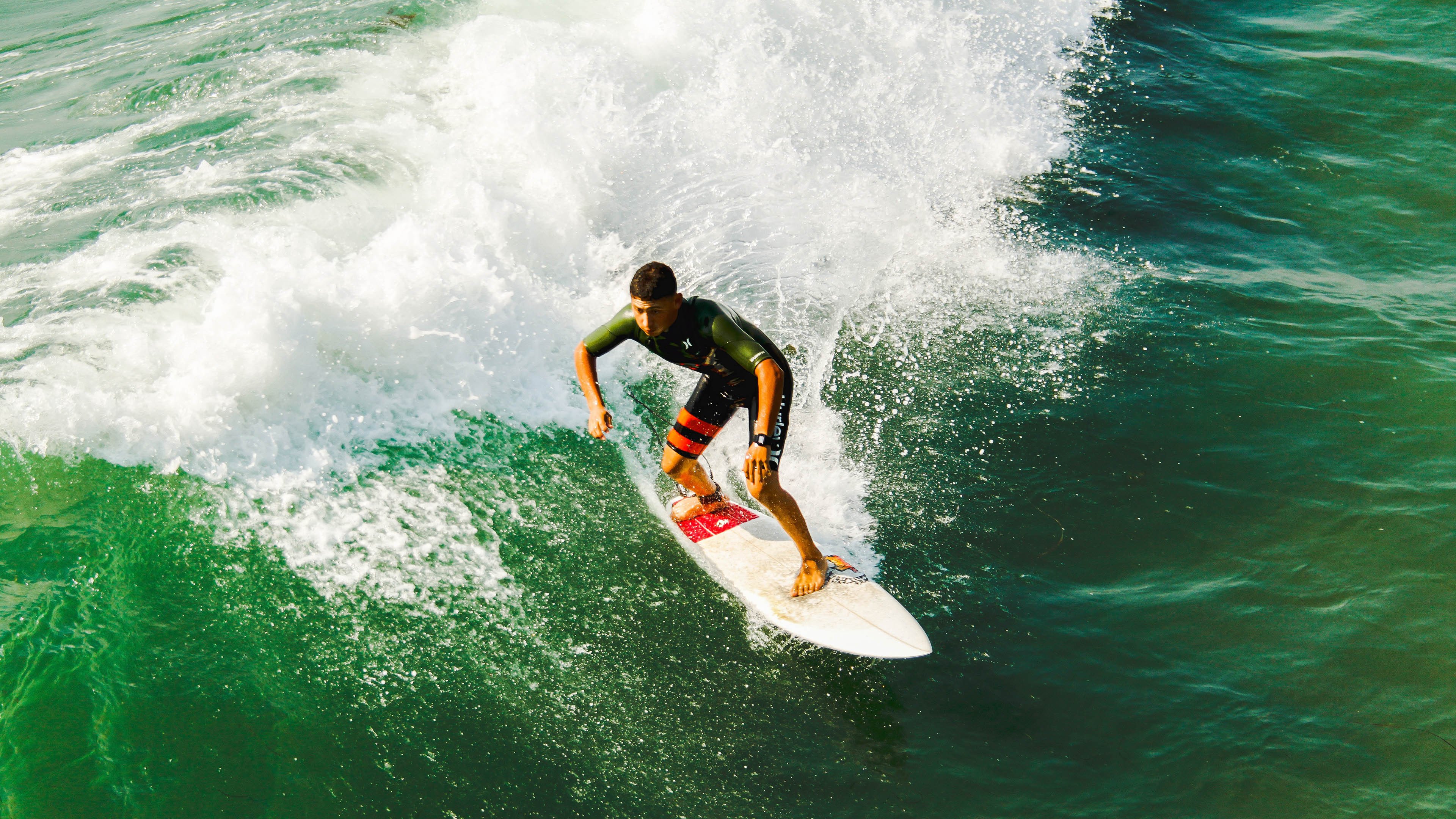 枪火焚城，阿森纳火力全开压制奥地利，莫德里奇单骑彻底打爆防线