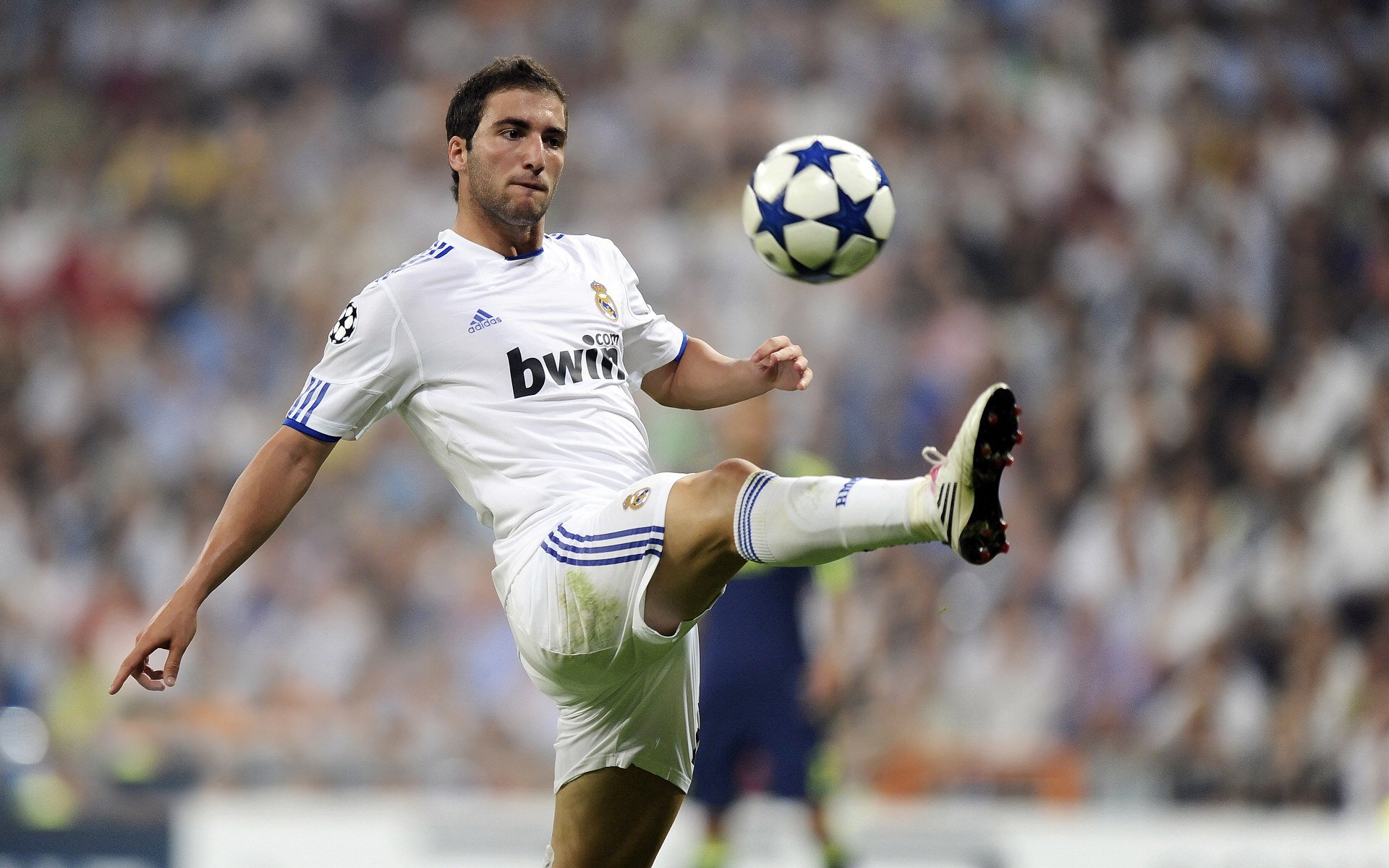 火箭横扫活塞，东契奇数据全面爆炸，新时代的独角兽如何重塑比赛